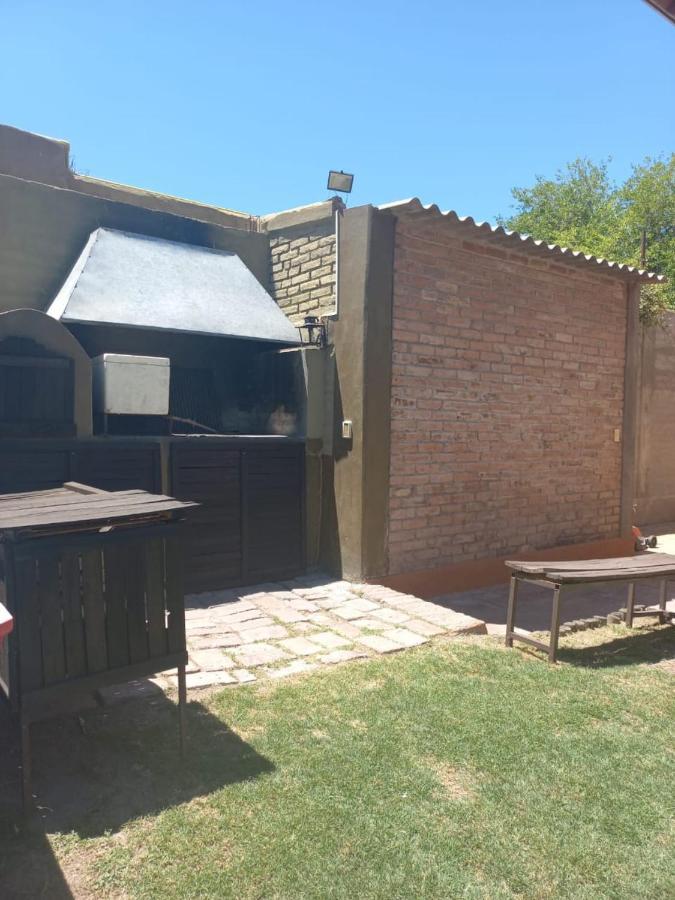 Casa confortable - Parque central - Estacionamiento, patio, 3 baños, 4 habitaciones - La Cieneguita Exterior foto