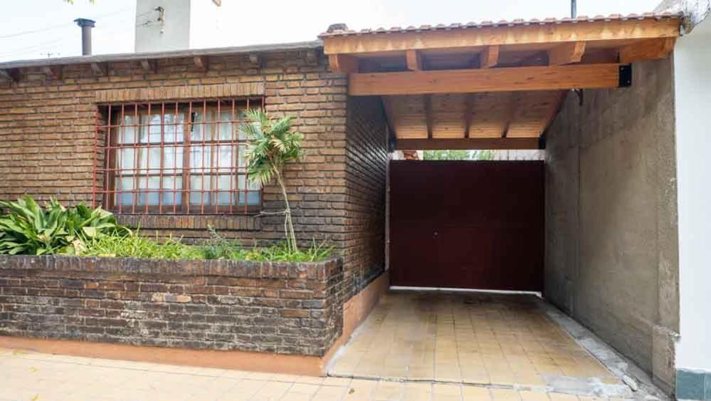 Casa confortable - Parque central - Estacionamiento, patio, 3 baños, 4 habitaciones - La Cieneguita Exterior foto